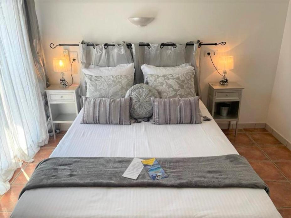 Hotel Le Mediterranee Hyères Zewnętrze zdjęcie